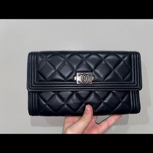 Chanel L flap wallet